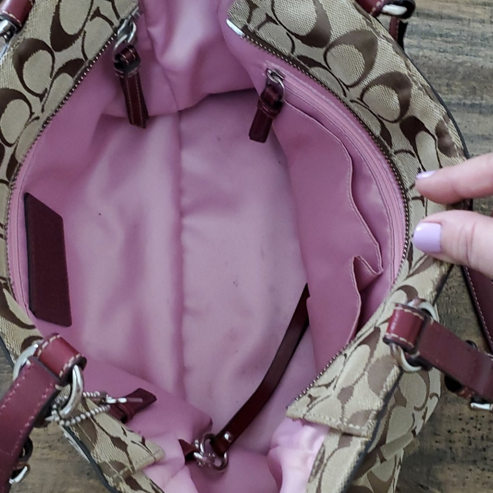 Authentic Coach Shoulder Handbag - Picture 6 of 7